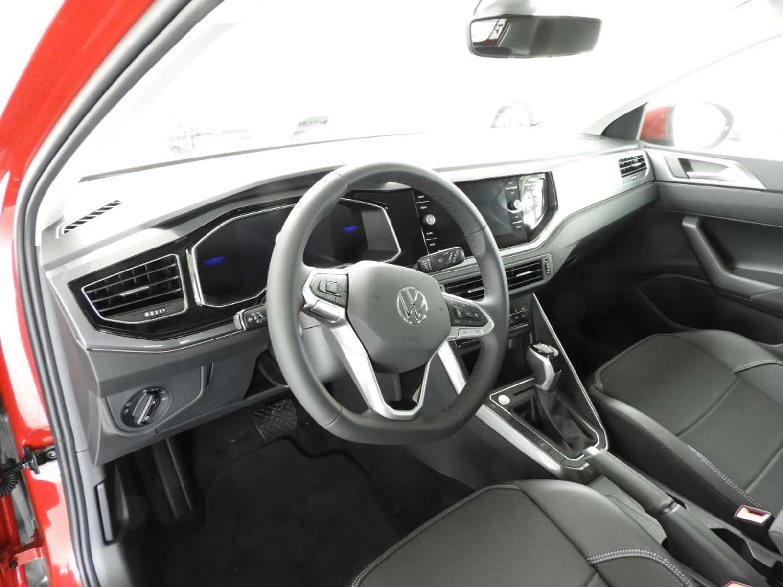 VW Taigo Style, SUV/Geländewagen/Pickup, aus dem Bestand von Auto-Kühn Schmölln — Ansicht 10 von 15