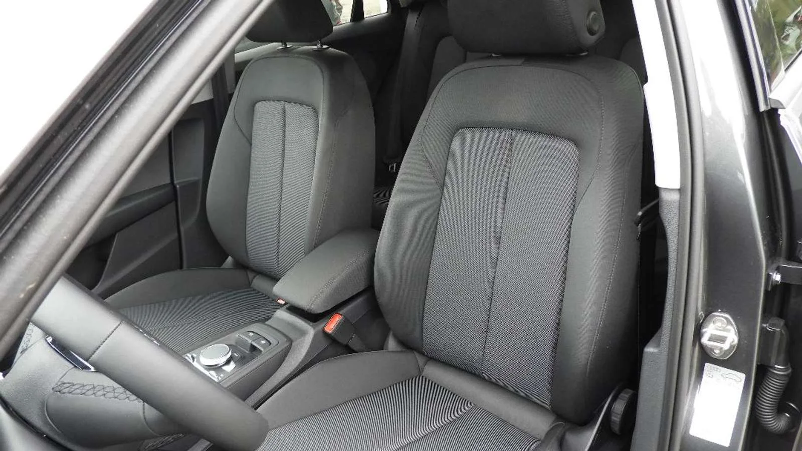 Audi Q2 S line, SUV/Geländewagen/Pickup, aus dem Bestand von Auto-Kühn Schmölln — Ansicht 11 von 15