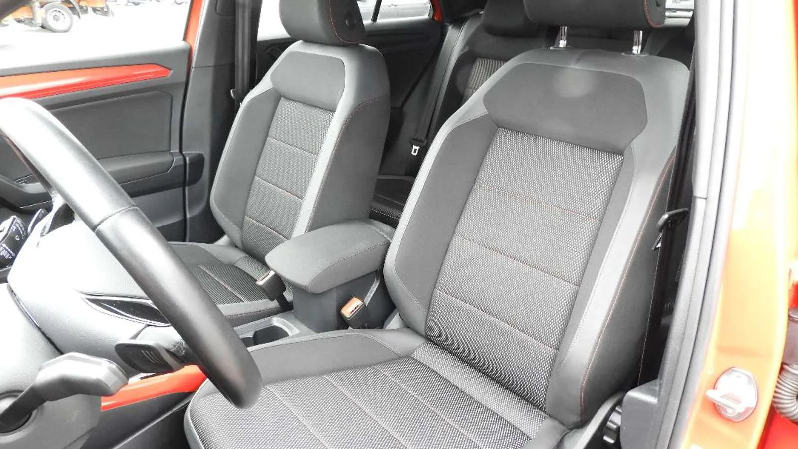 VW T-Roc Sport, SUV/Geländewagen/Pickup, aus dem Bestand von Auto-Kühn Schmölln — Ansicht 11 von 16