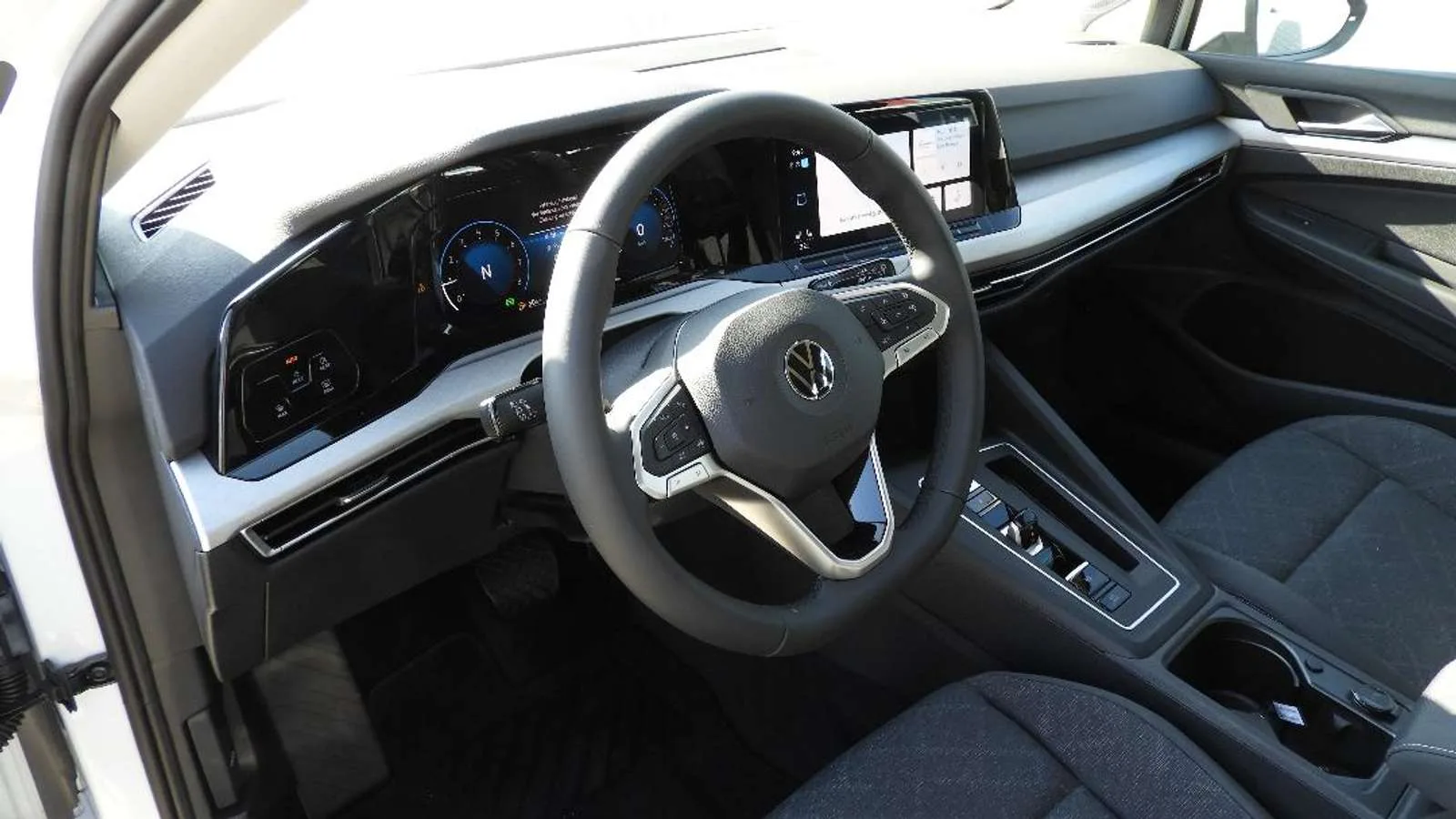 VW Golf Variant Life VIII, Kombi, aus dem Bestand von Auto-Kühn Schmölln — Ansicht 10 von 16