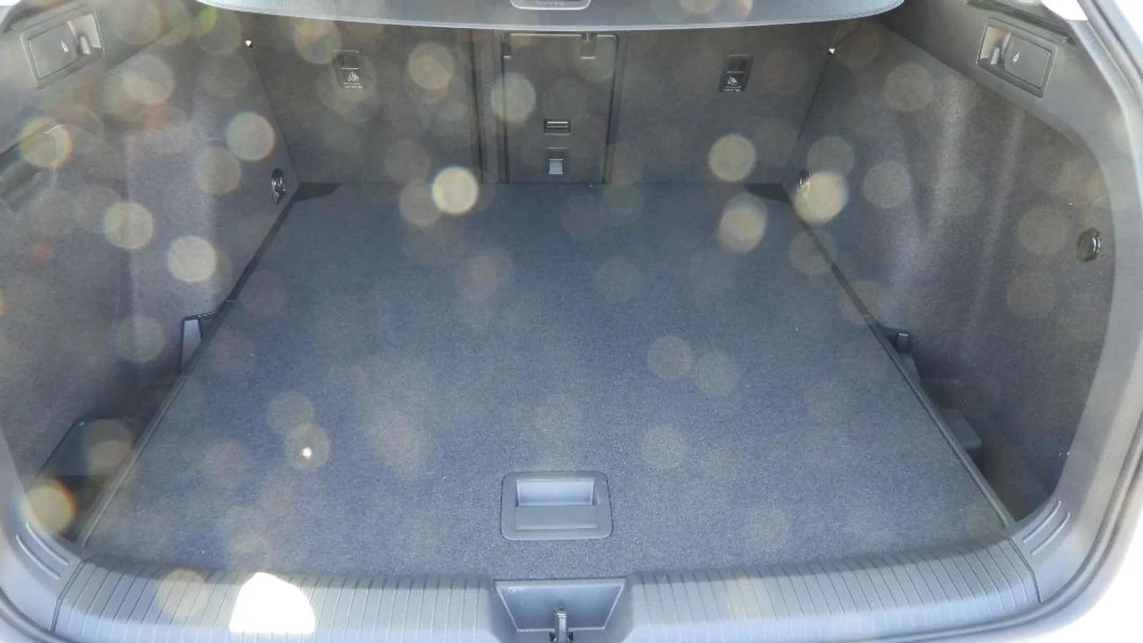 VW Golf Variant Life VIII, Kombi, aus dem Bestand von Auto-Kühn Schmölln — Ansicht 15 von 16