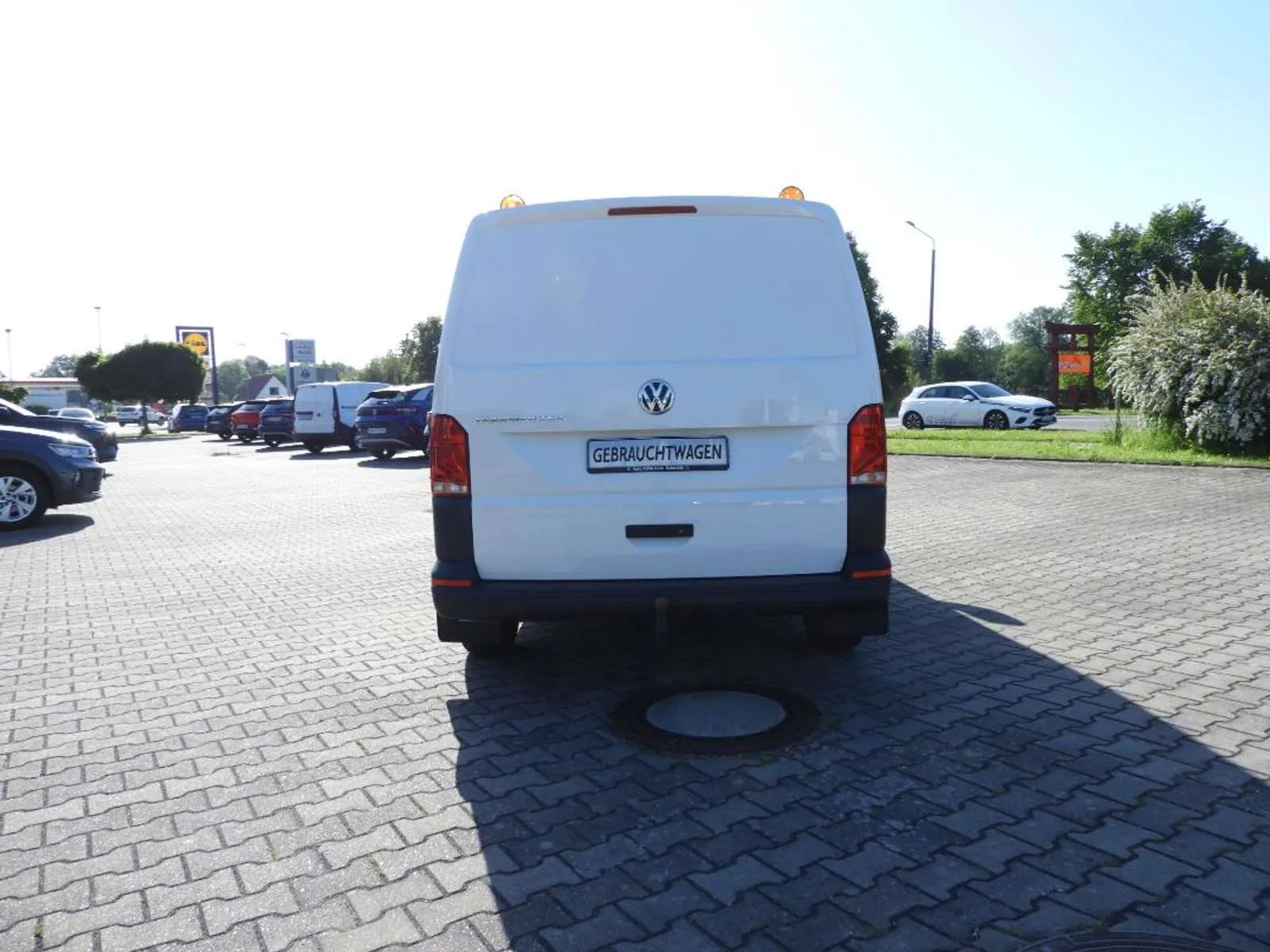 VW T6.1 Transporter Kasten, Kastenwagen, aus dem Bestand von Auto-Kühn Schmölln — Ansicht 4 von 13