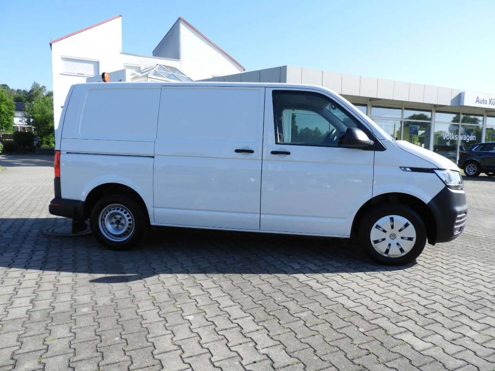 VW T6.1 Transporter Kasten, Kastenwagen, aus dem Bestand von Auto-Kühn Schmölln — Ansicht 6 von 13
