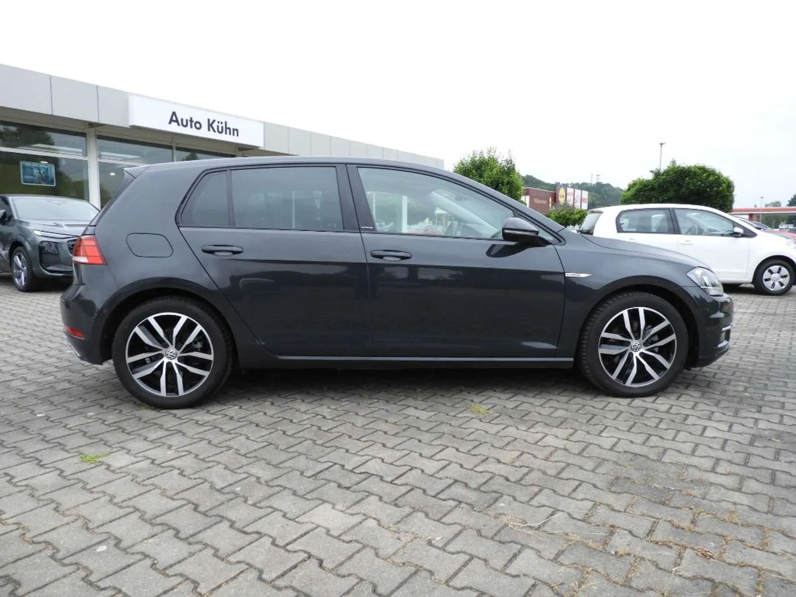 VW Golf IQ.DRIVE VII, Limousine, aus dem Bestand von Auto-Kühn Schmölln — Ansicht 6 von 15