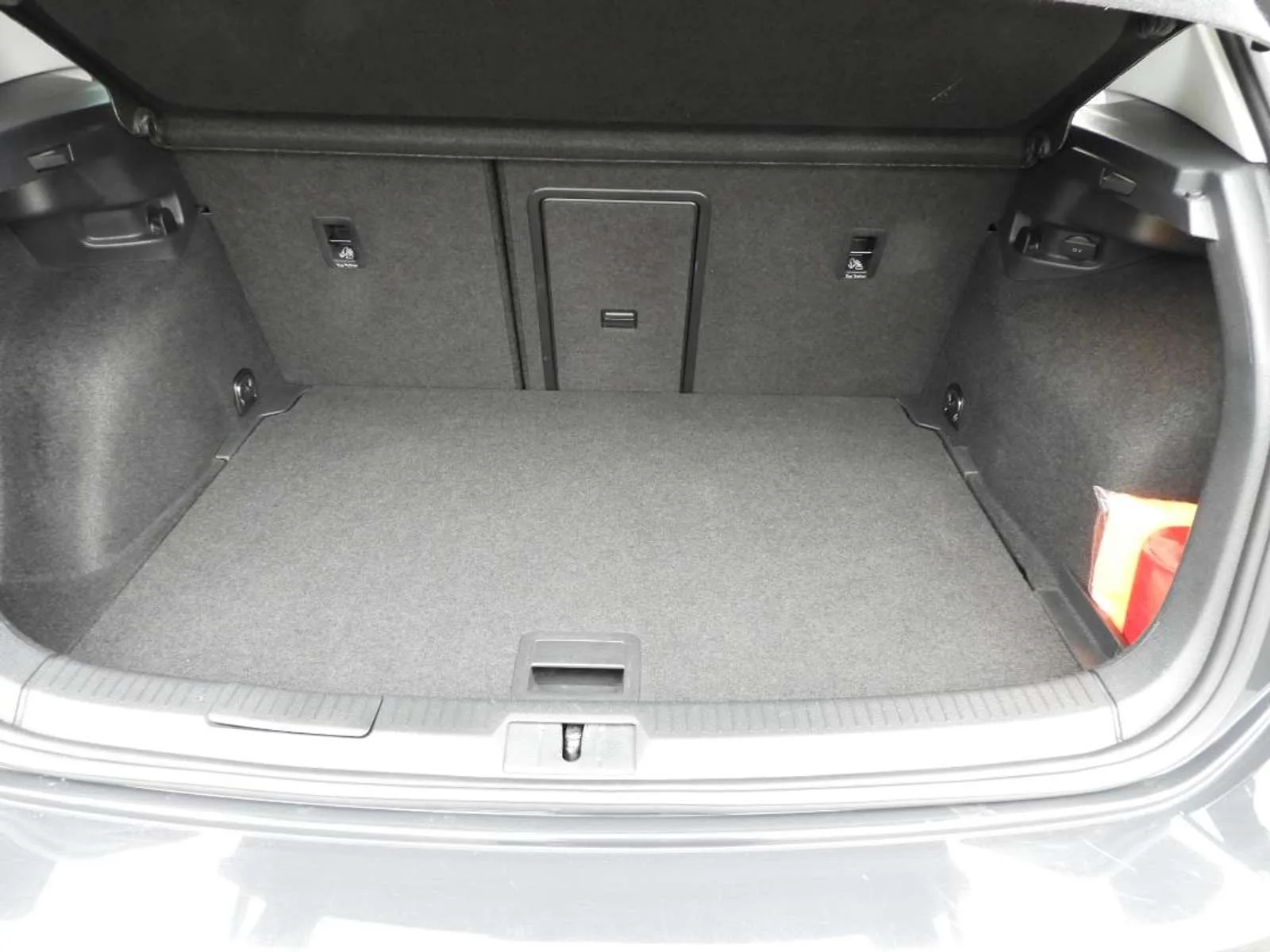 VW Golf IQ.DRIVE VII, Limousine, aus dem Bestand von Auto-Kühn Schmölln — Ansicht 15 von 15